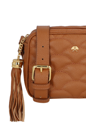 BOLSA PEQUENA EM COURO CARAMELO MATELASSÊ CALIANDRA