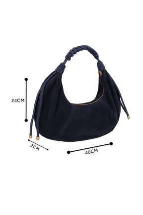 BOLSA EM CAMURÇA AZUL NAVAL COM ENFEITE METÁLICO MÉDIA