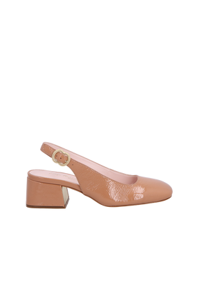 SCARPIN SLINGBACK DE SALTO BLOCO MÉDIO EM VERNIZ BEGE BLUSH