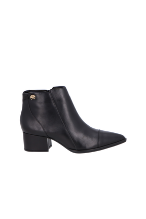 BOTA CANO CURTO EM COURO PRETA