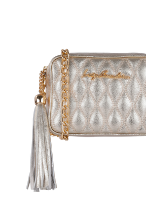 BOLSA CLÁSSICA EM COURO DOURADO E ALÇA DE CORRENTES PEQUENA