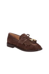 MOCASSIM LOAFER EM CAMURÇA CAFÉ COM FRANJAS E ENFEITES DOURADOS