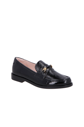 MOCASSIM EM VERNIZ PRETO COM BRIDÃO DOURADO